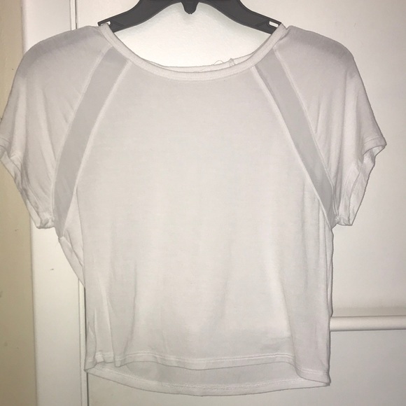 Short sleeve white t shirt with mesh cut outs - Picture 1 of 1